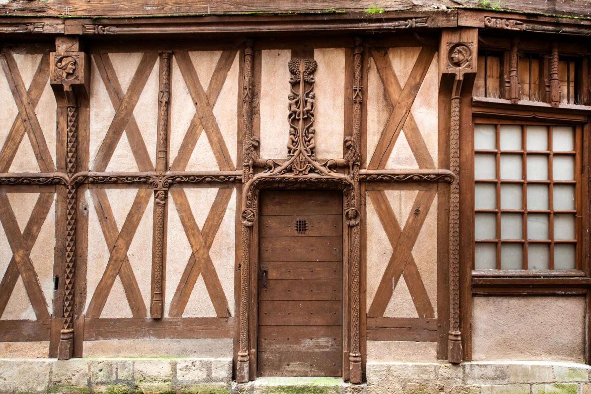 Le Laurencin Sens - Le Duplex - Coeur De Ville Luaran gambar