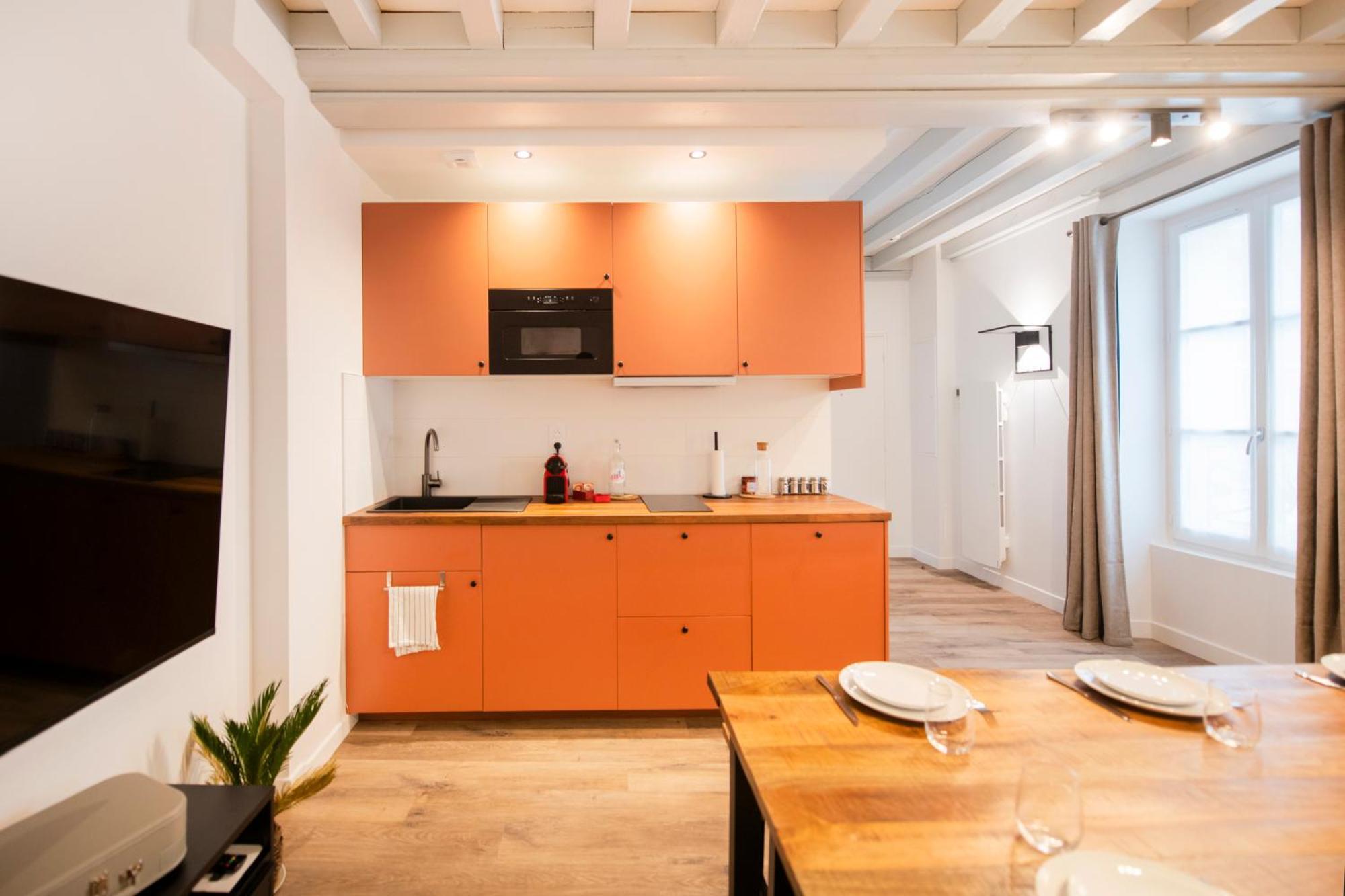 Le Laurencin Sens - Le Duplex - Coeur De Ville Luaran gambar